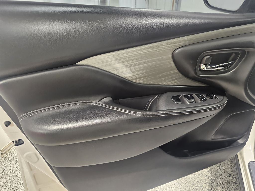 2018 Nissan Murano Image 9