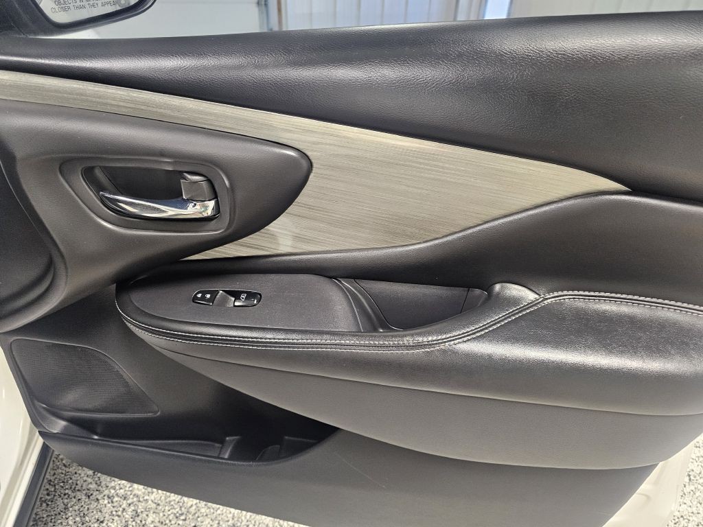 2018 Nissan Murano Image 16