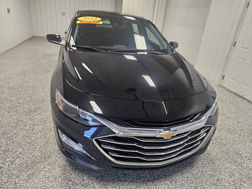 2023 Chevrolet Malibu Image 3