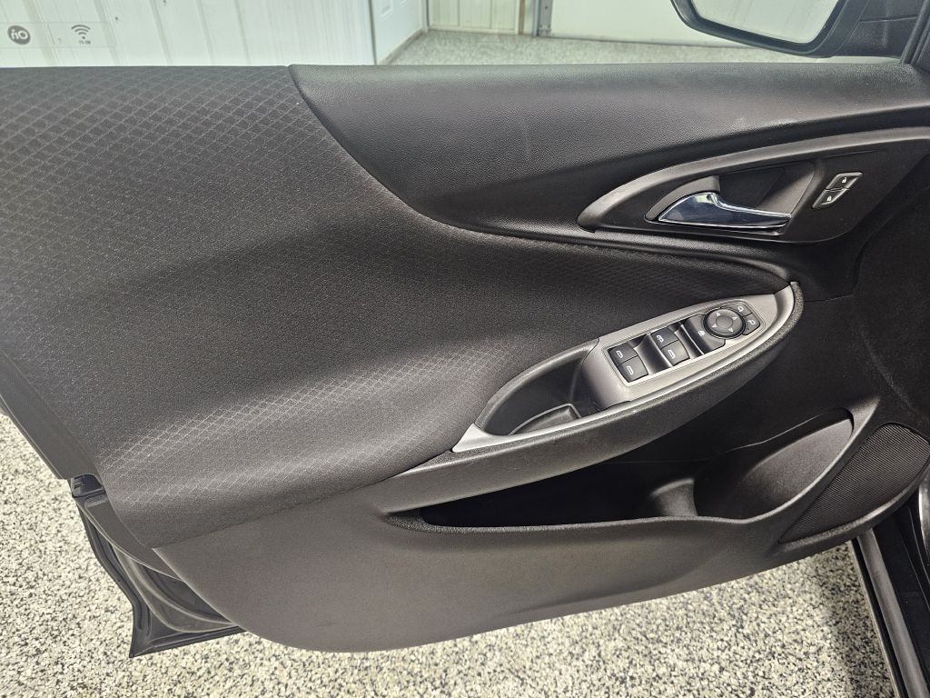 2023 Chevrolet Malibu Image 8
