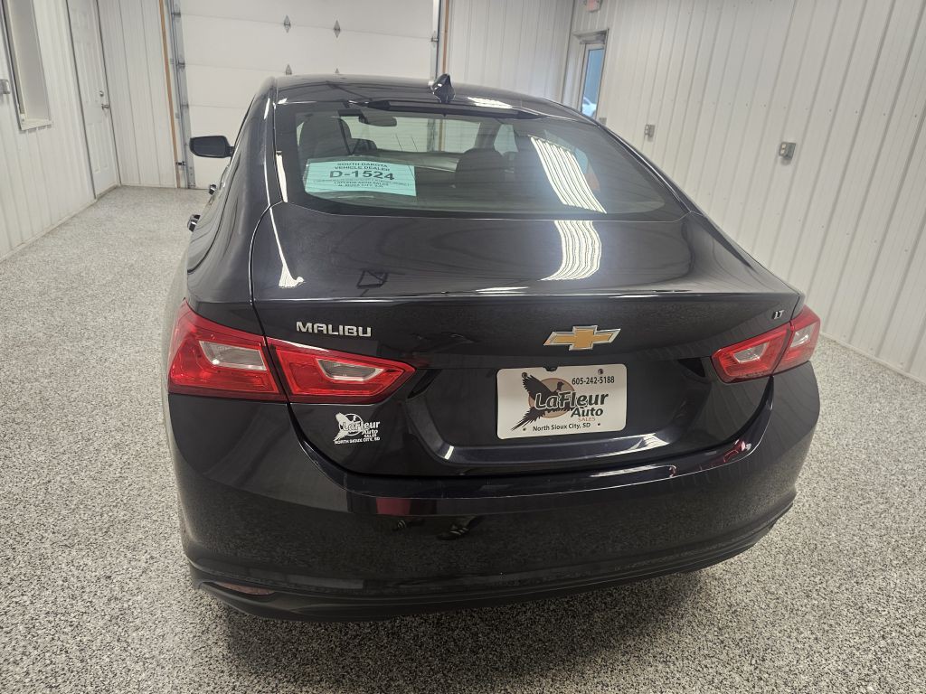 2023 Chevrolet Malibu Image 5