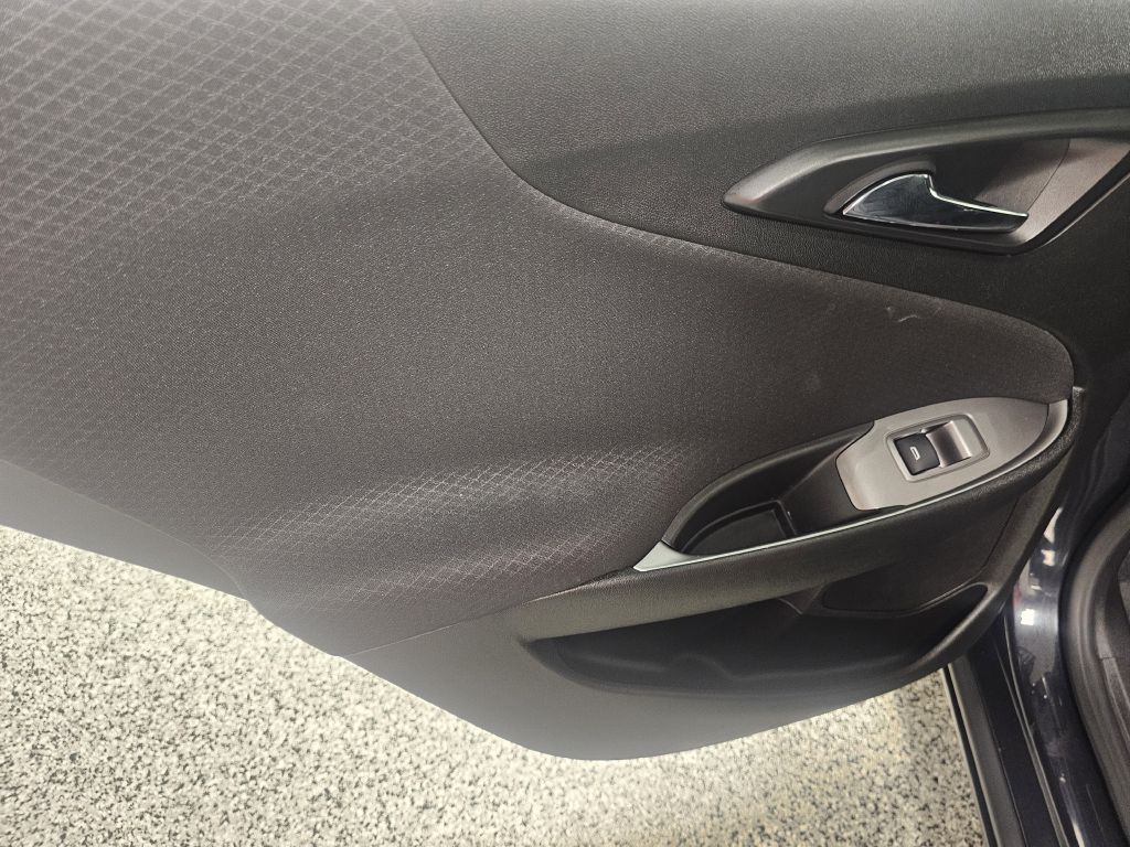 2023 Chevrolet Malibu Image 10
