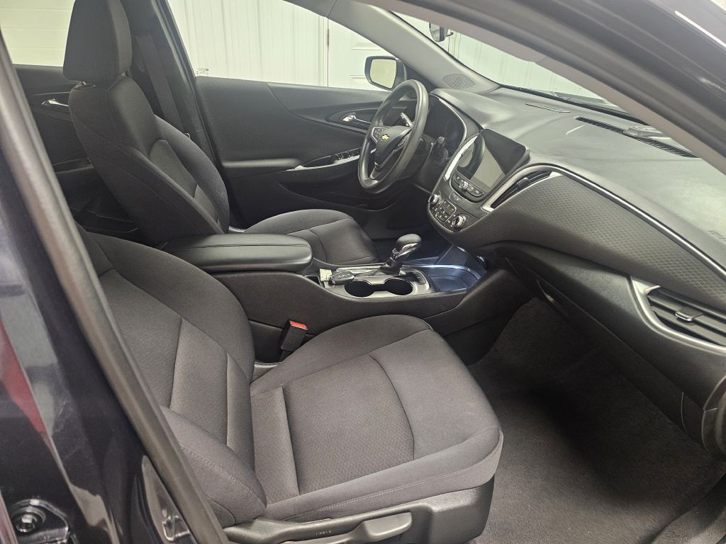 2023 Chevrolet Malibu Image 16