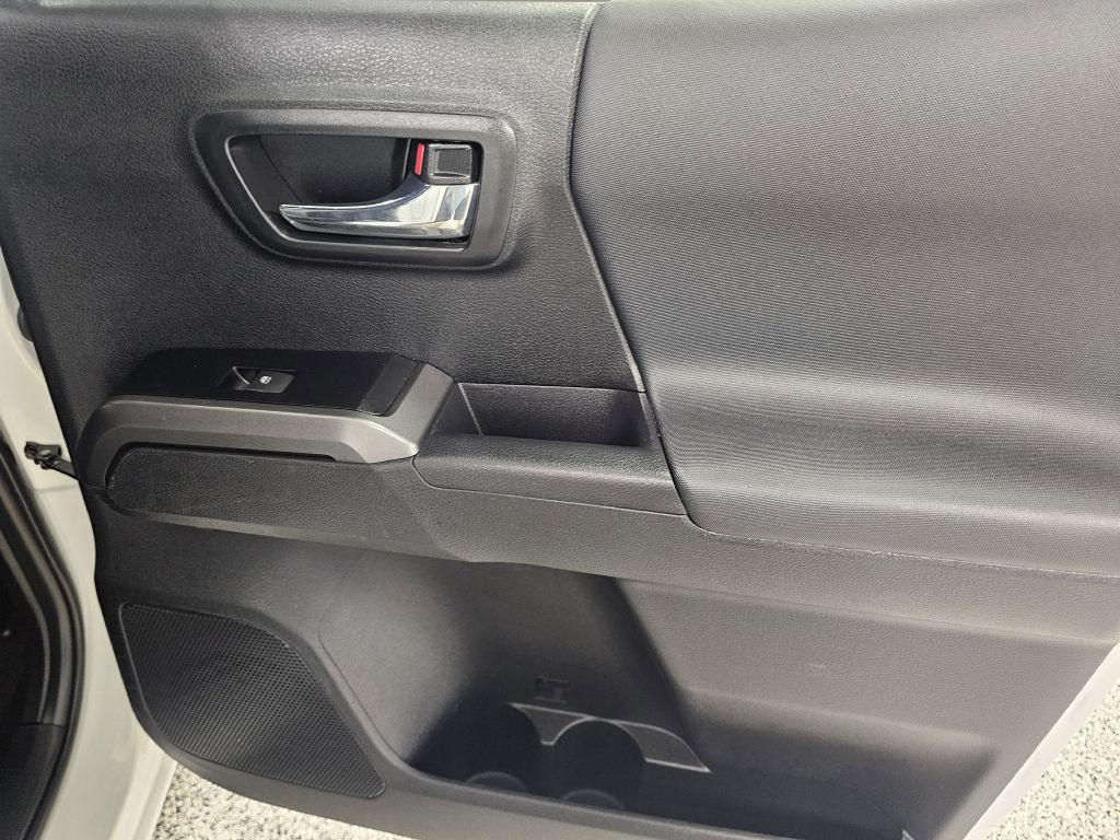 2023 Toyota Tacoma Image 12
