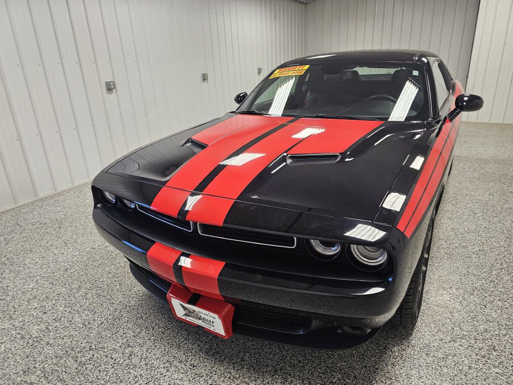2019 Dodge Challenger Image 4