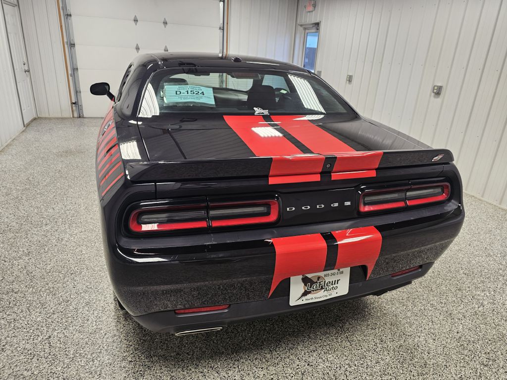 2019 Dodge Challenger Image 5