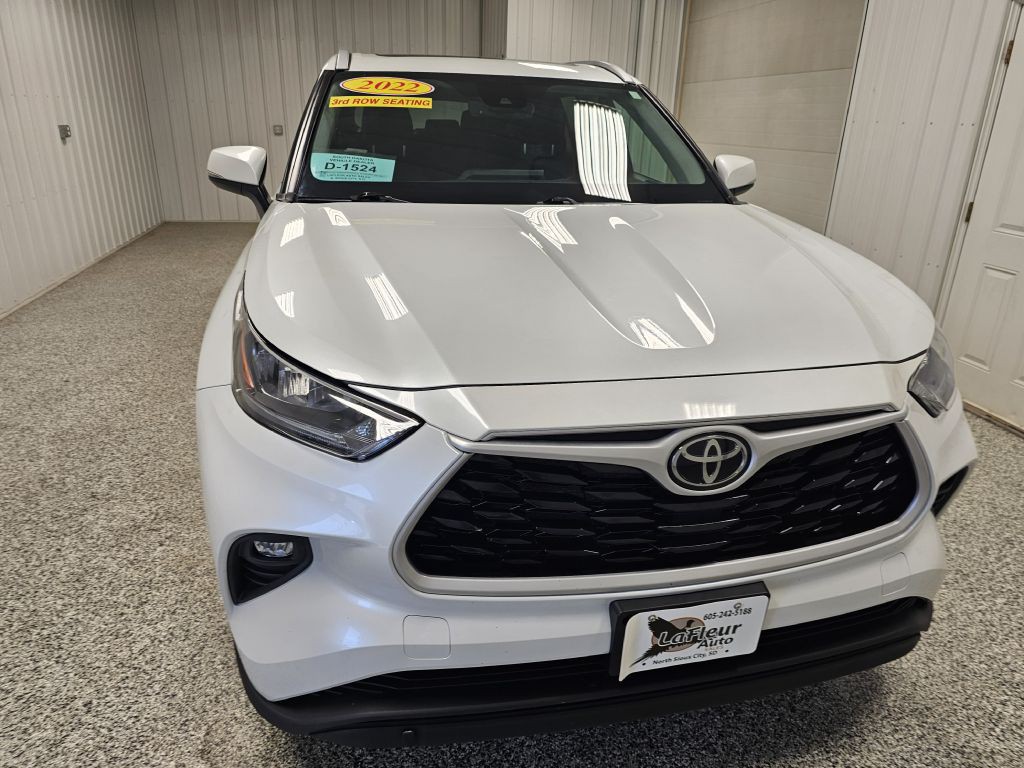 2022 Toyota Highlander Image 3