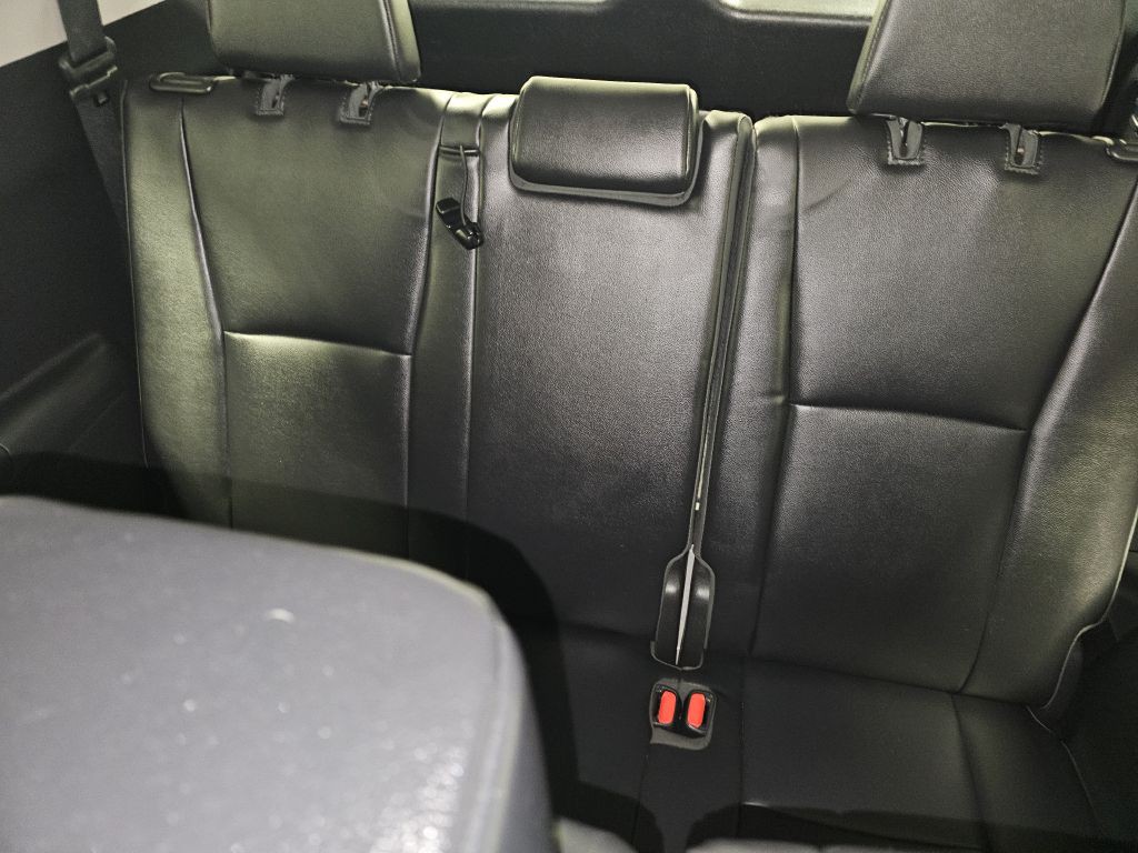 2022 Toyota Highlander Image 12