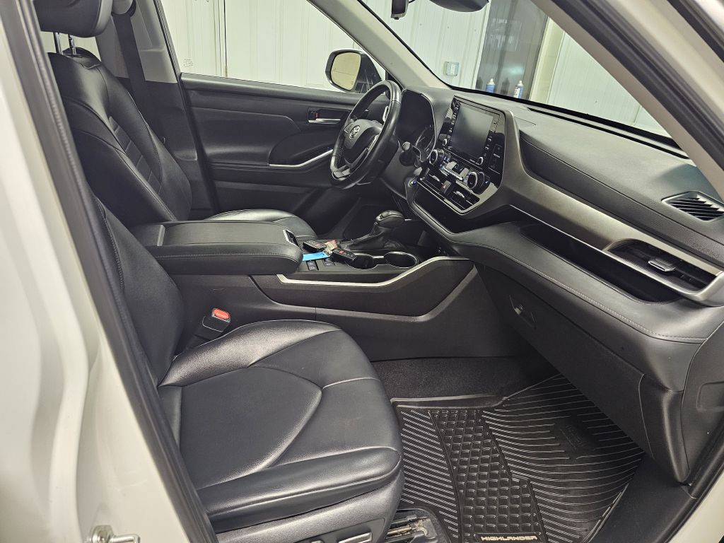 2022 Toyota Highlander Image 18