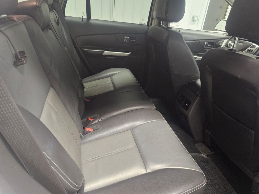 2014 Ford Edge Image 16