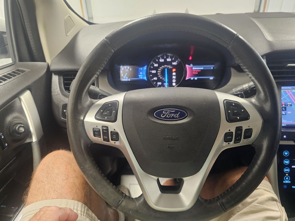 2014 Ford Edge Image 19