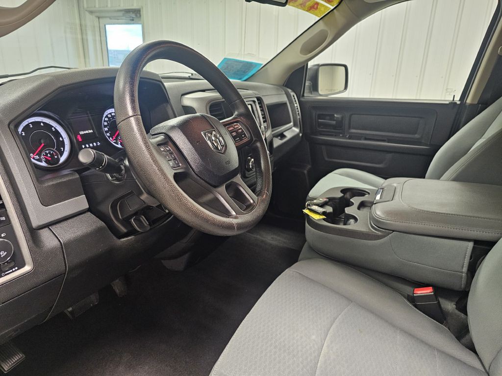 2015 RAM 1500 Image 9