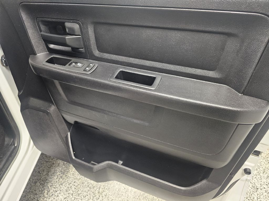 2015 RAM 1500 Image 14