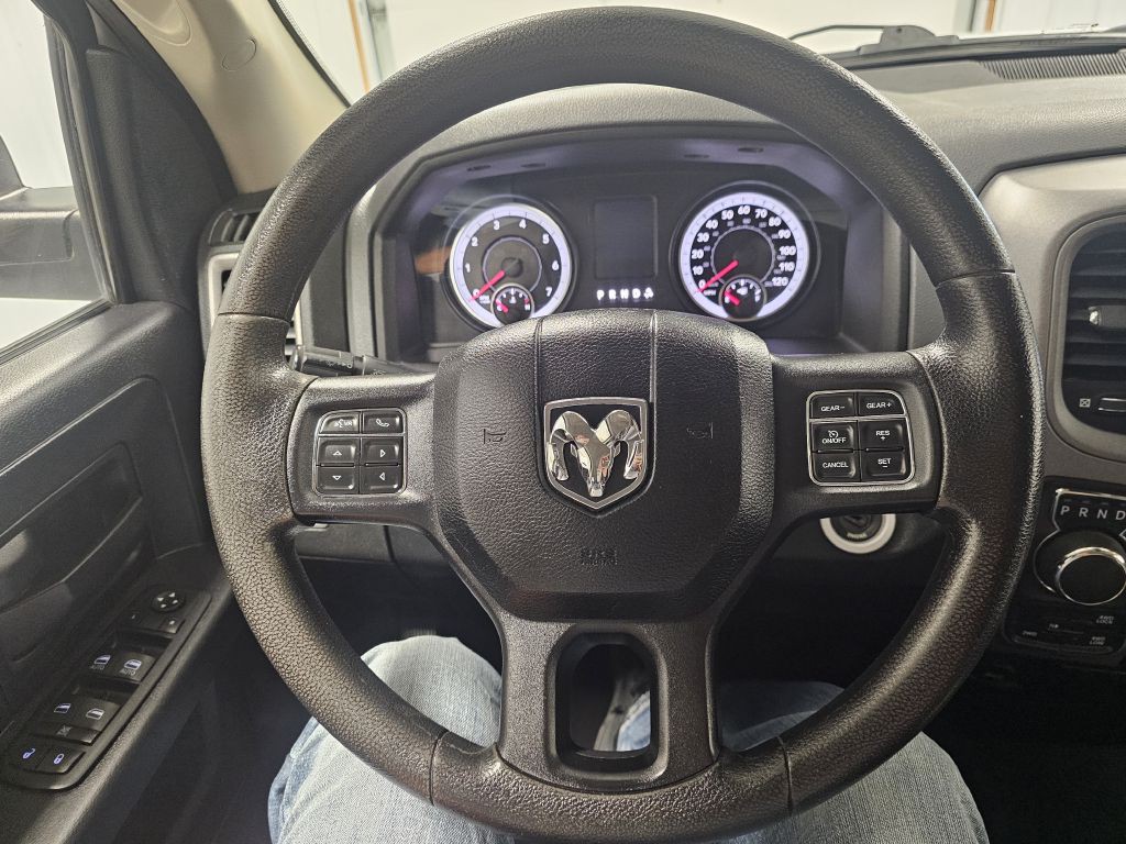 2015 RAM 1500 Image 16