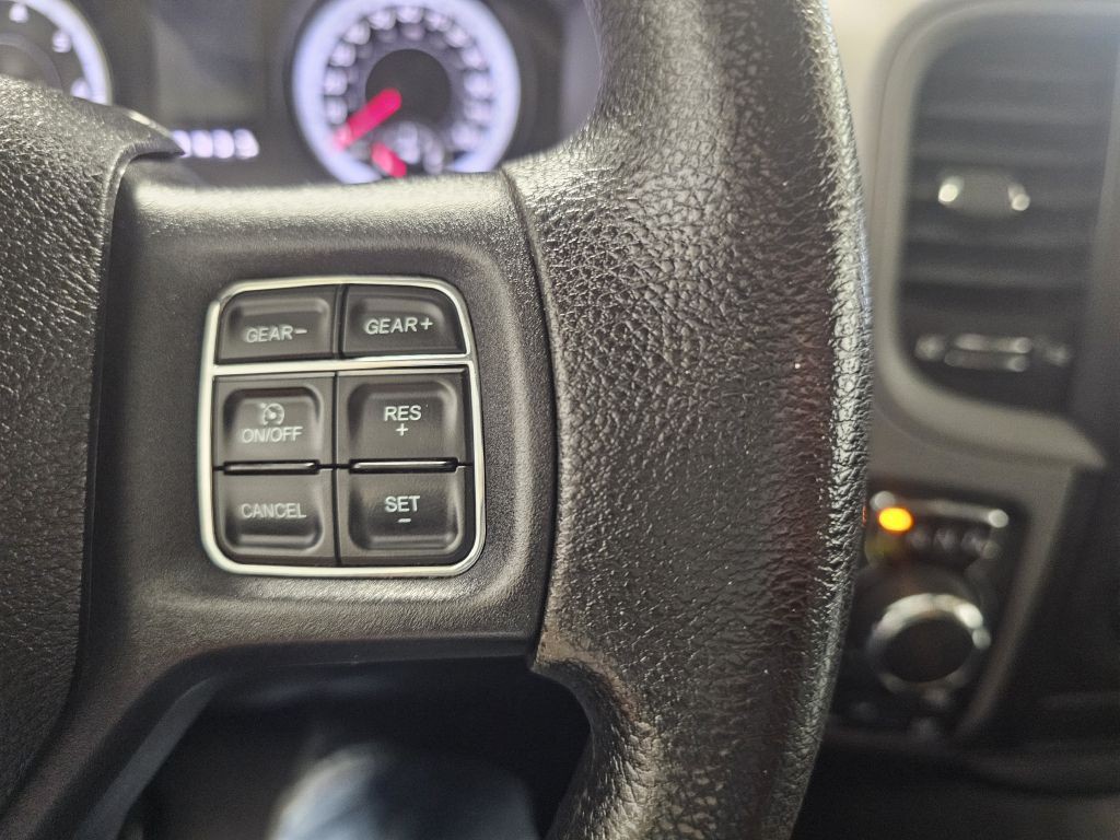2015 RAM 1500 Image 18