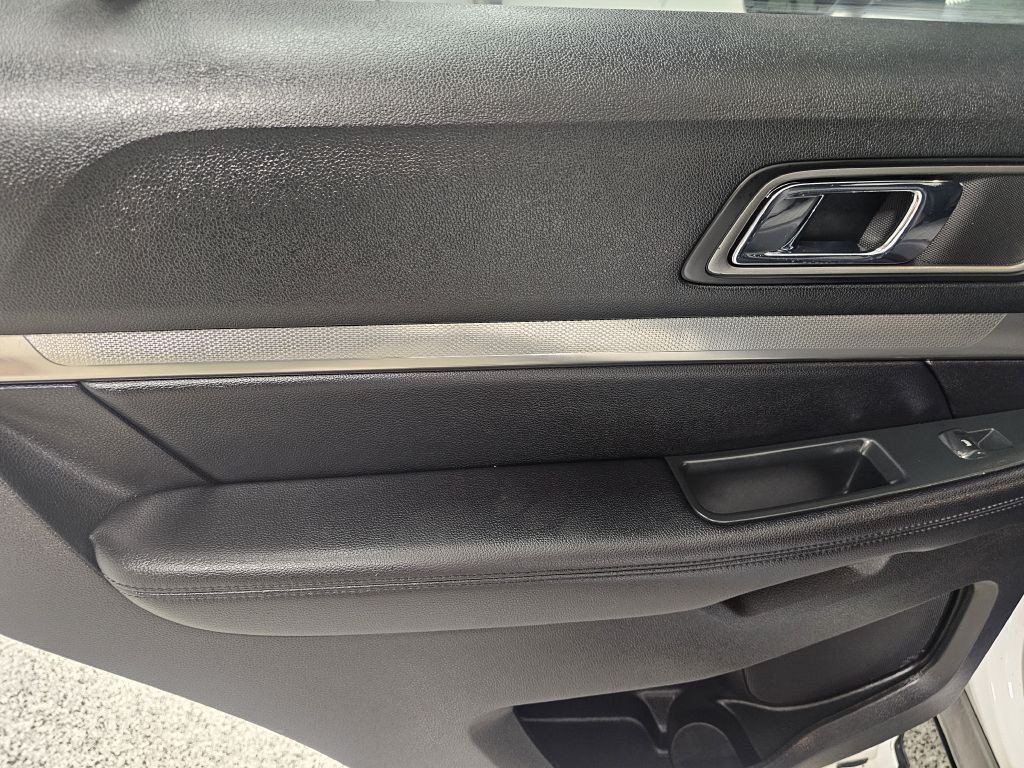 2019 Ford Explorer Image 11