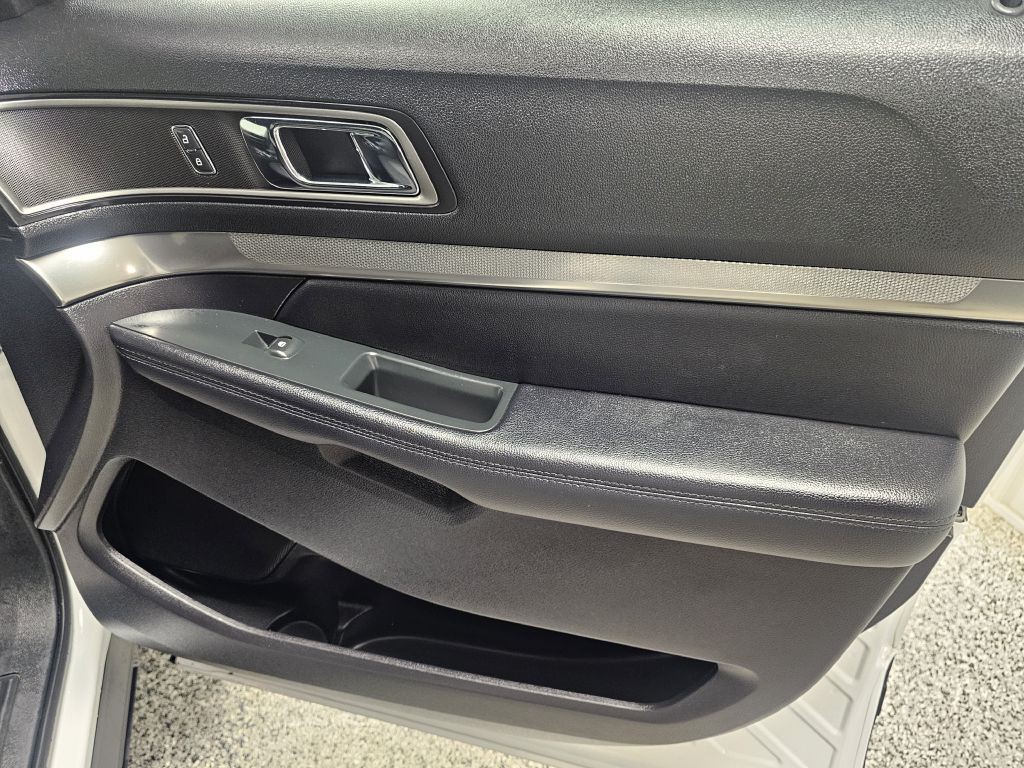 2019 Ford Explorer Image 16