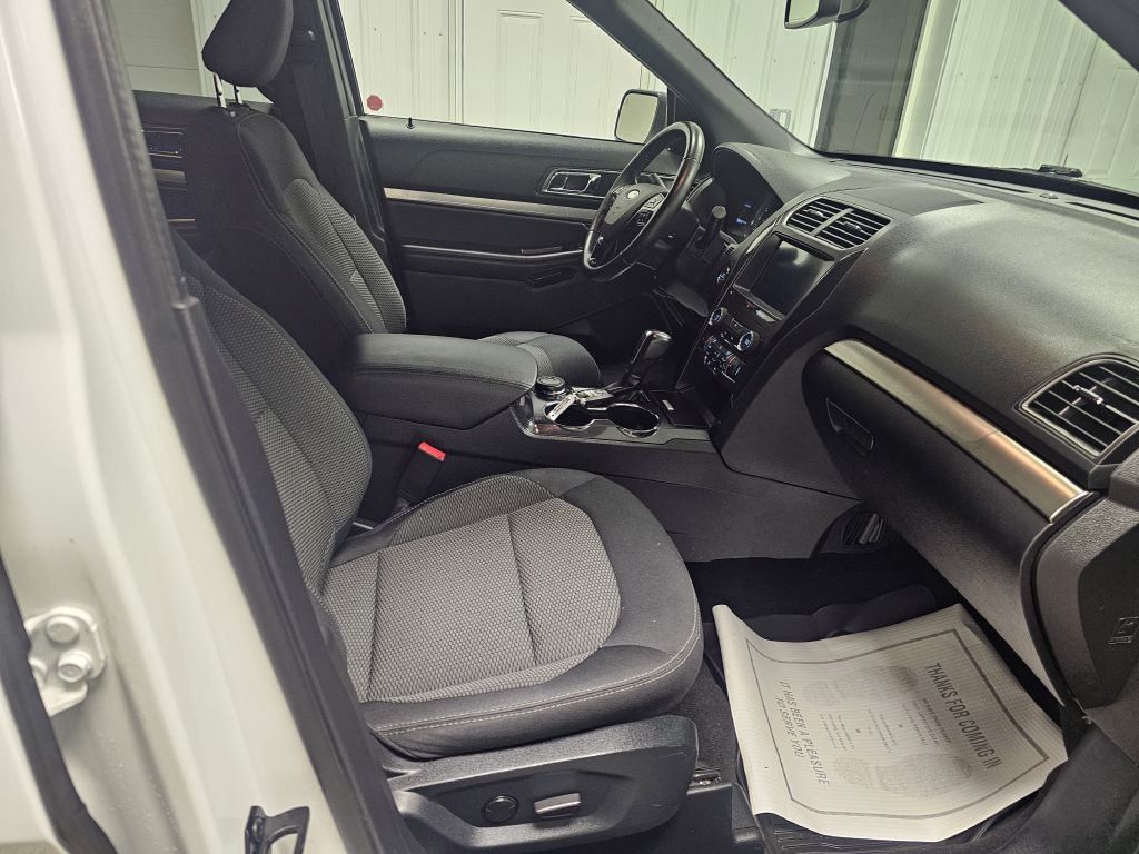 2019 Ford Explorer Image 17