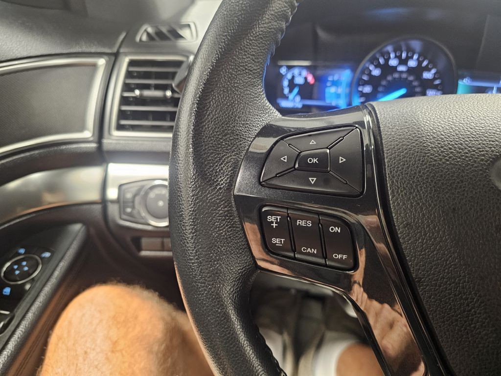 2019 Ford Explorer Image 19