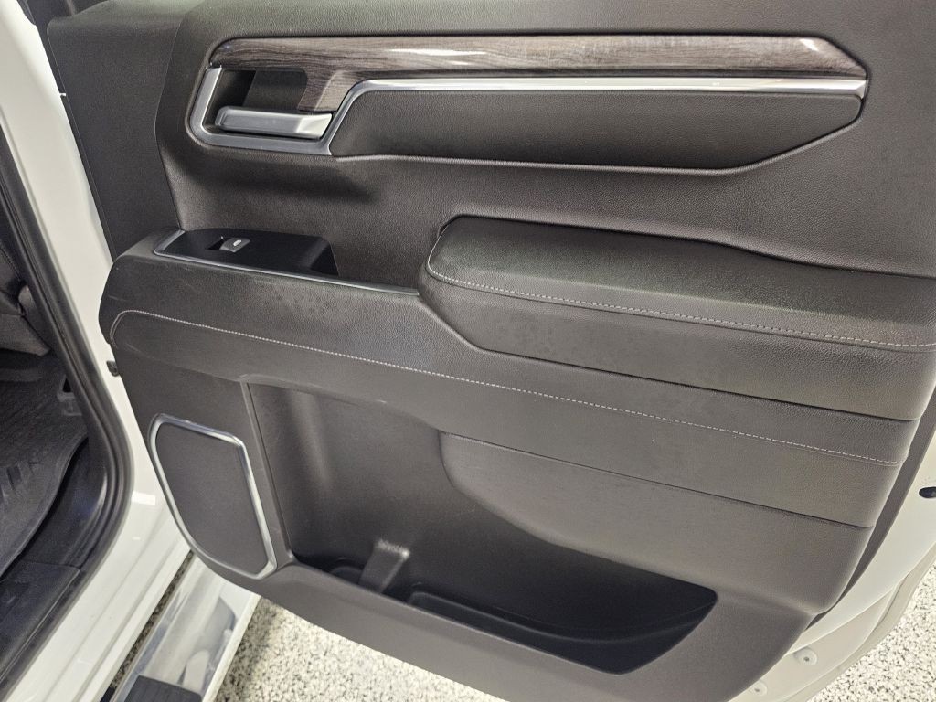 2023 Chevrolet Silverado 1500 Image 12