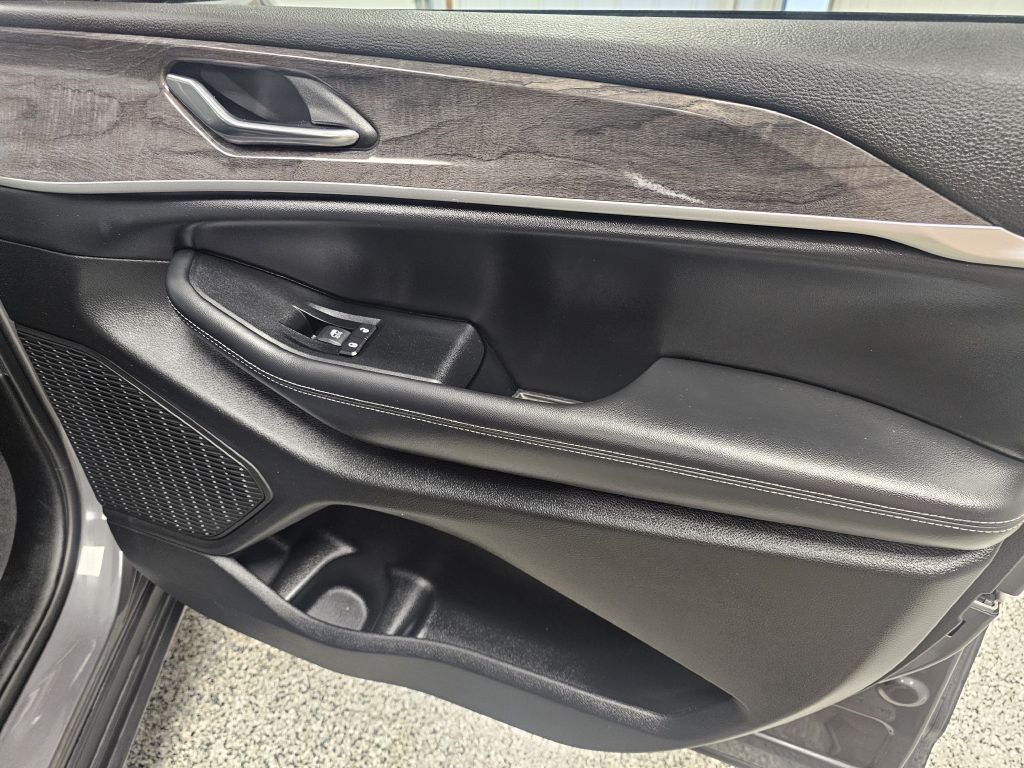 2024 Jeep Grand Cherokee Image 17