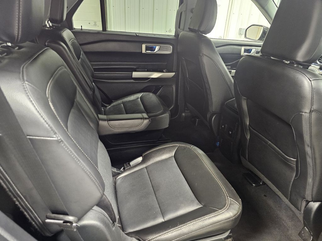 2022 Ford Explorer Image 16