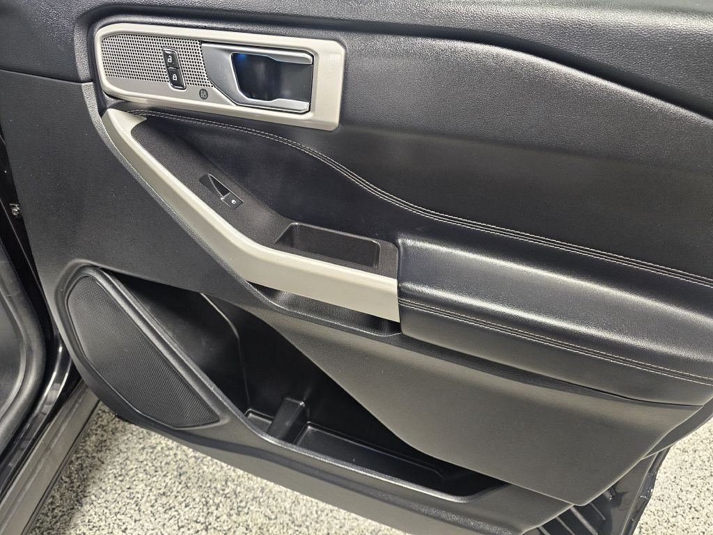 2022 Ford Explorer Image 17