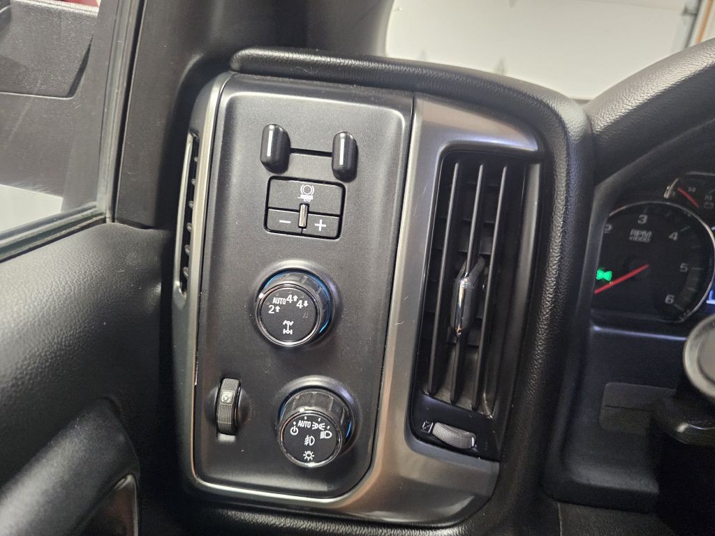2018 Chevrolet Silverado 1500 Image 16