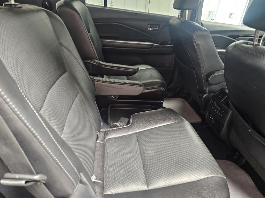 2016 Honda Pilot Image 18