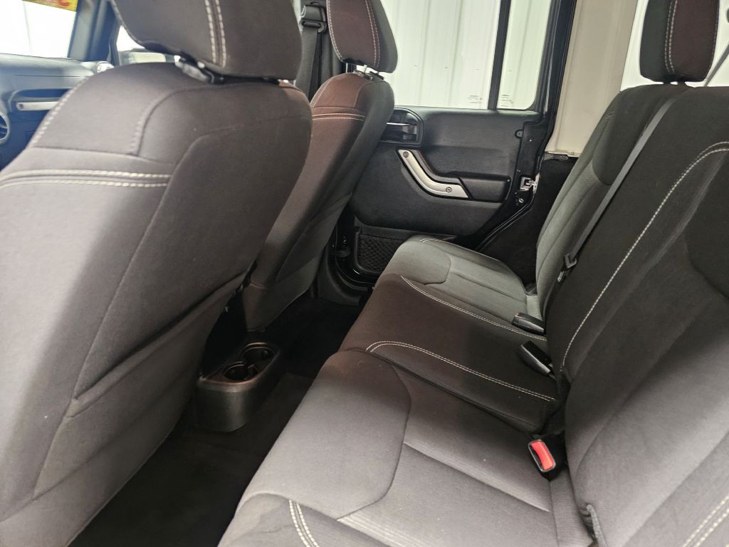 2017 Jeep Wrangler Unlimited Image 11