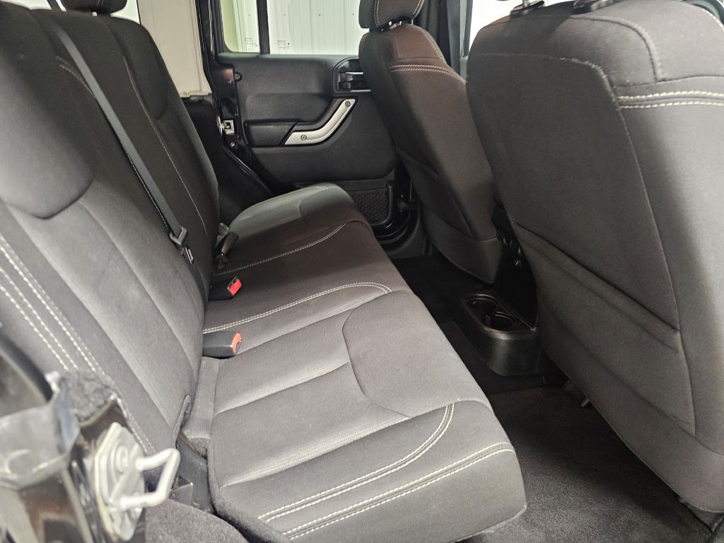 2017 Jeep Wrangler Unlimited Image 14