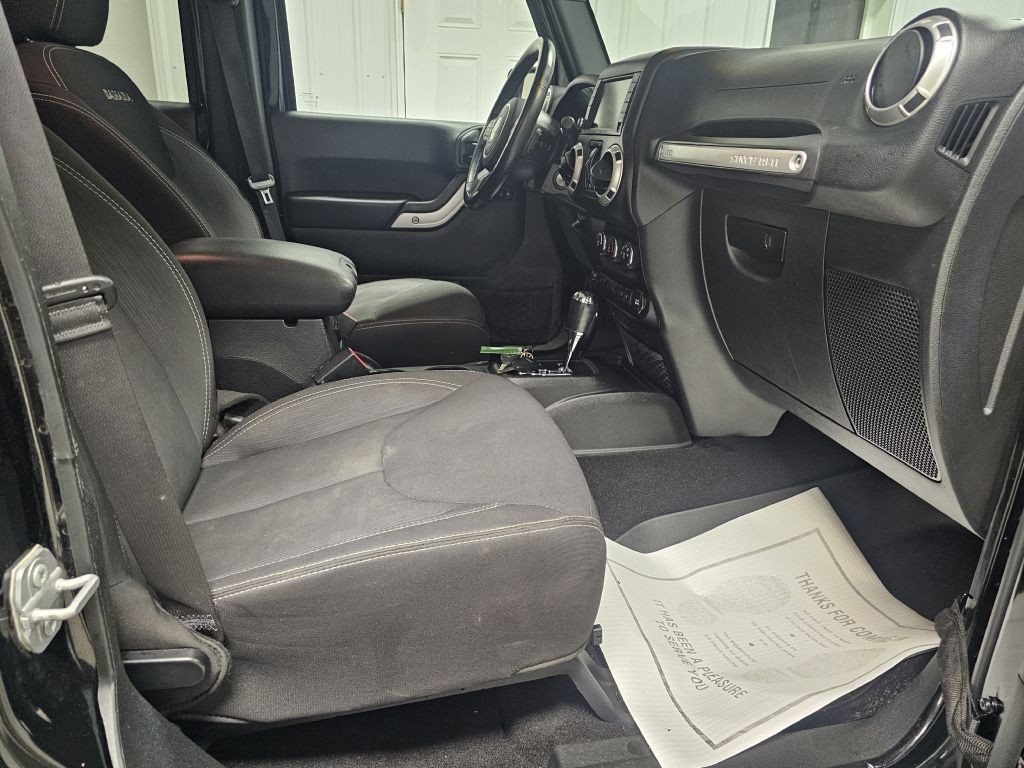 2017 Jeep Wrangler Unlimited Image 16