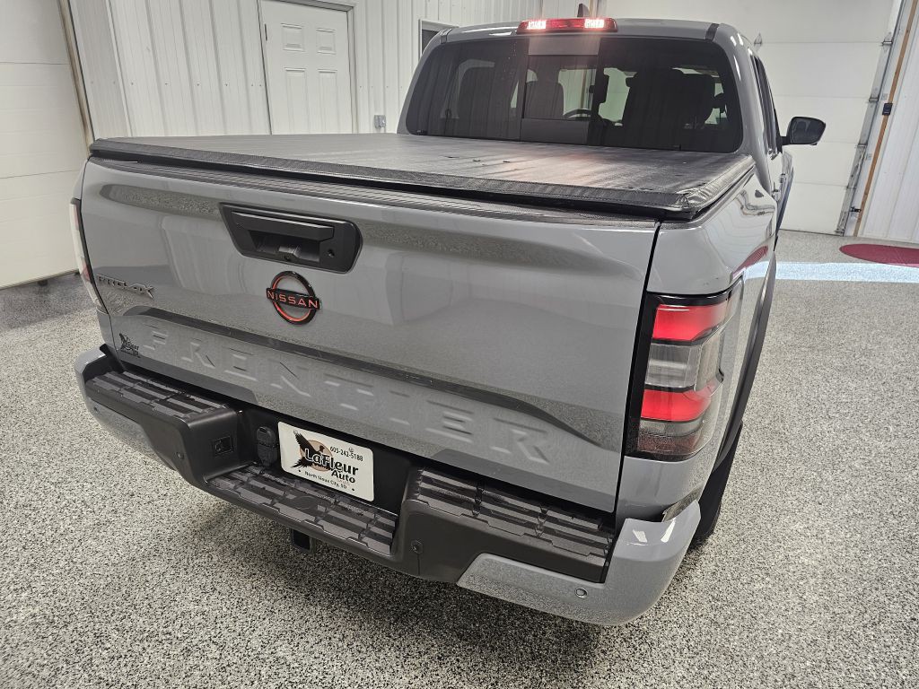 2023 Nissan Frontier Image 6