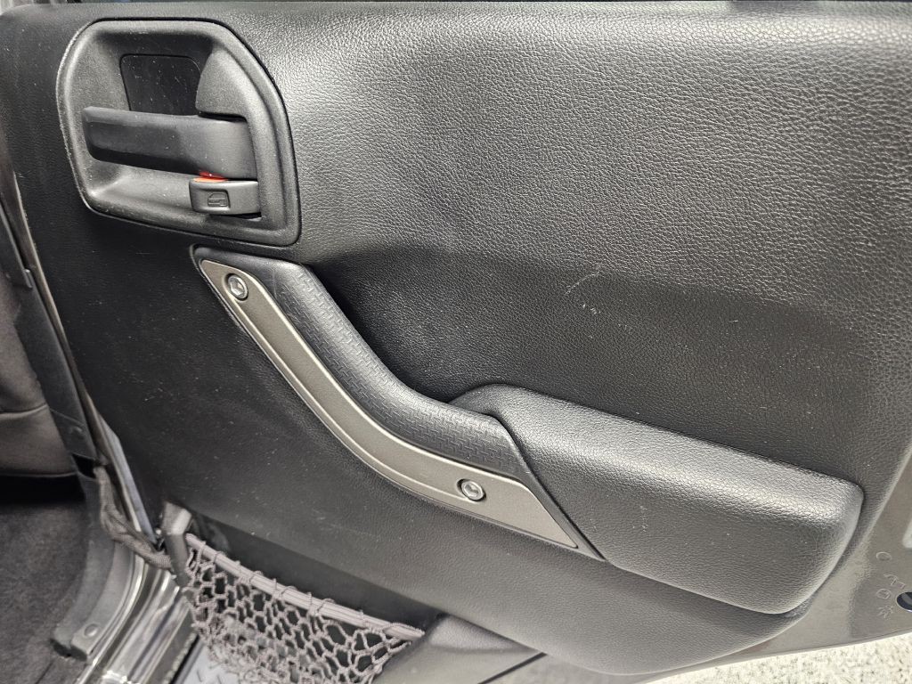 2017 Jeep Wrangler Unlimited Image 12