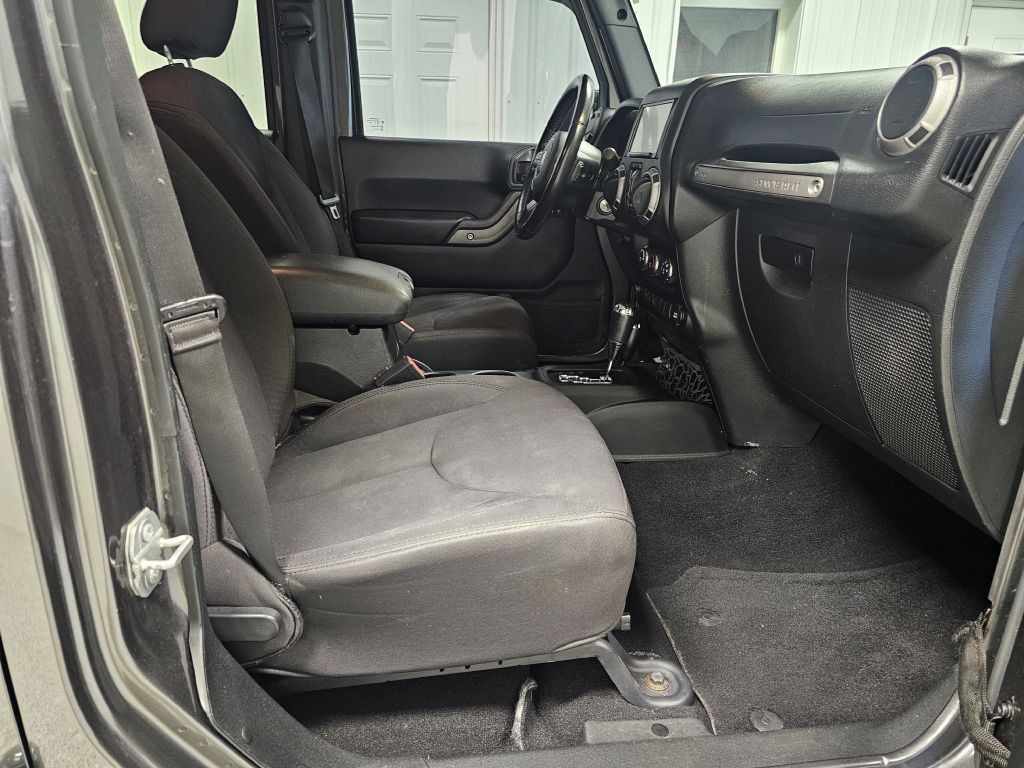 2017 Jeep Wrangler Unlimited Image 15