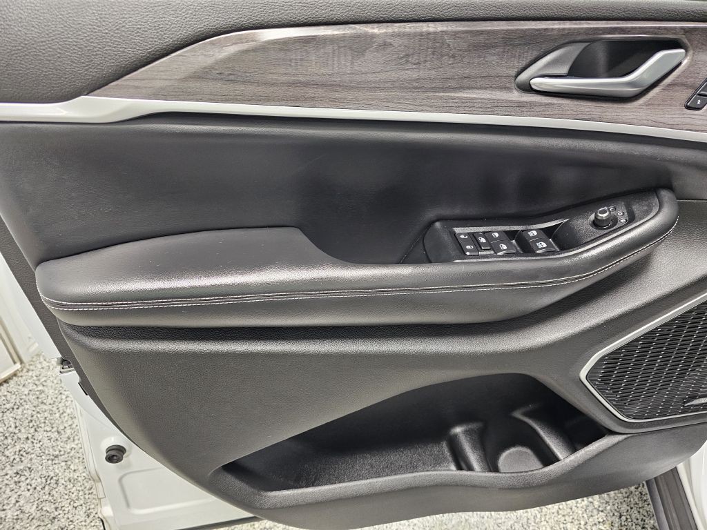 2022 Jeep Grand Cherokee Image 8