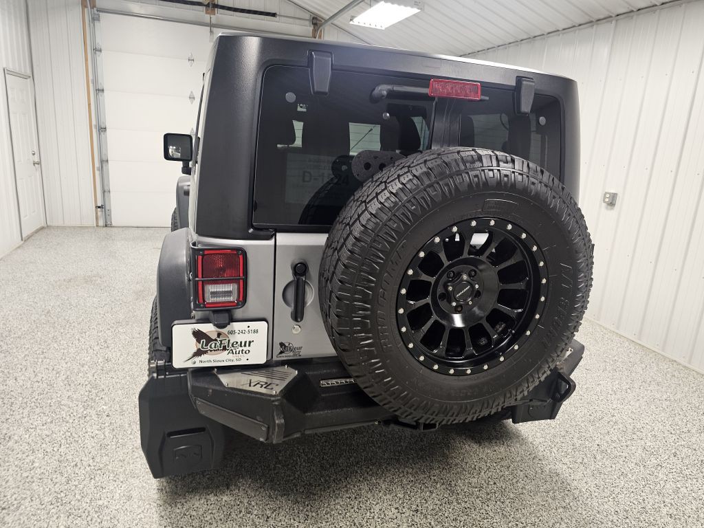 2016 Jeep Wrangler Image 5