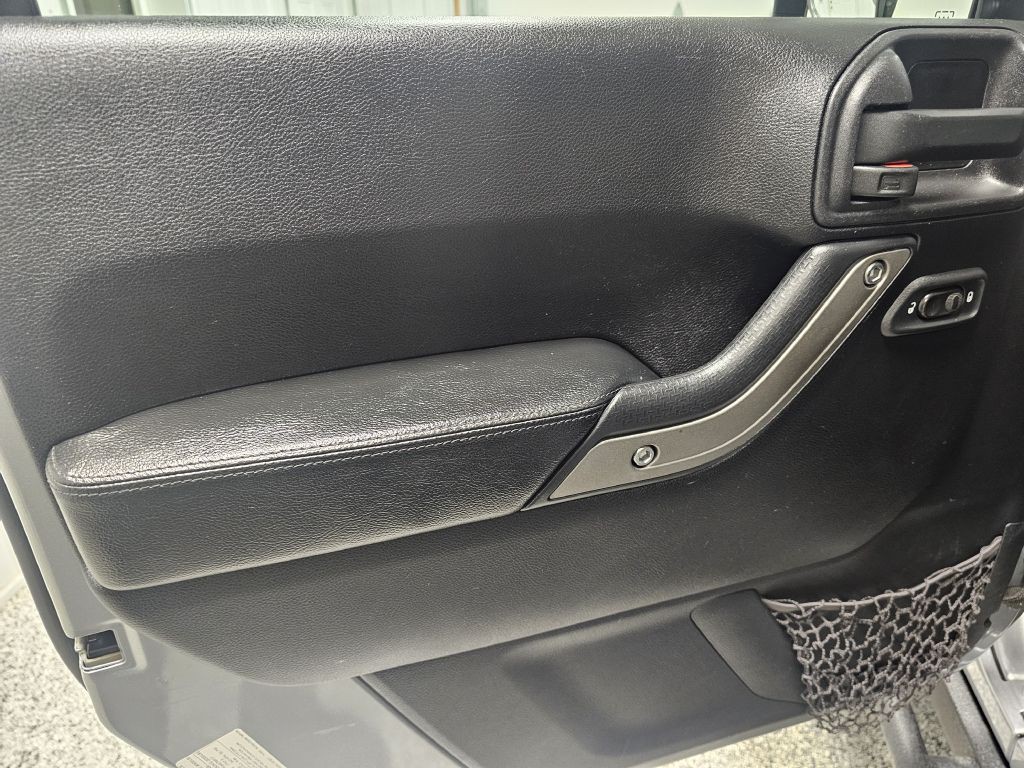 2016 Jeep Wrangler Image 7