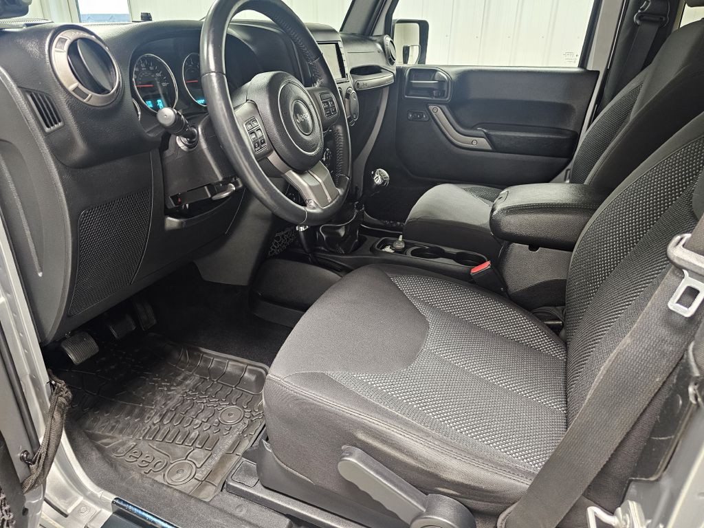 2016 Jeep Wrangler Image 8