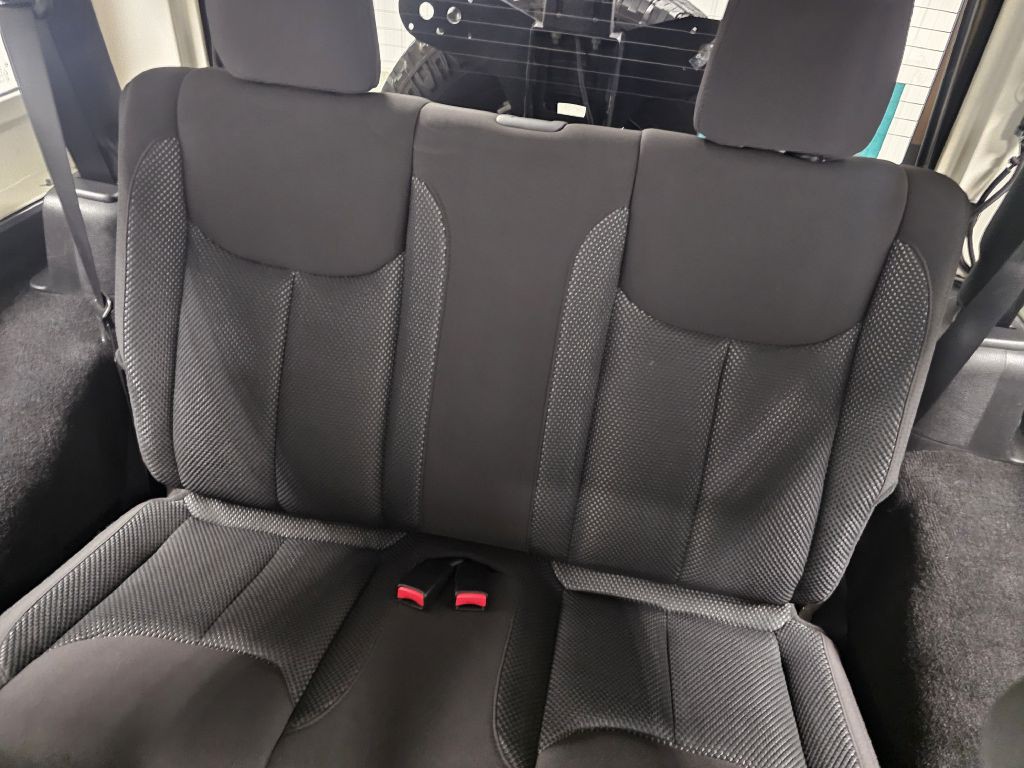 2016 Jeep Wrangler Image 9