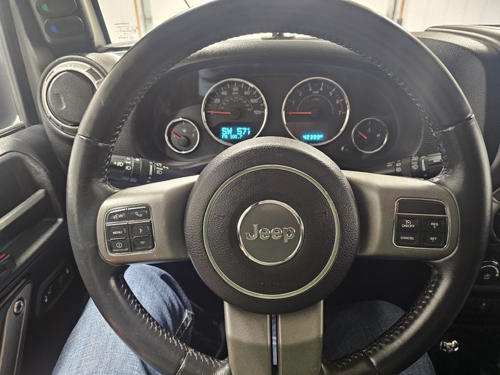 2016 Jeep Wrangler Image 13