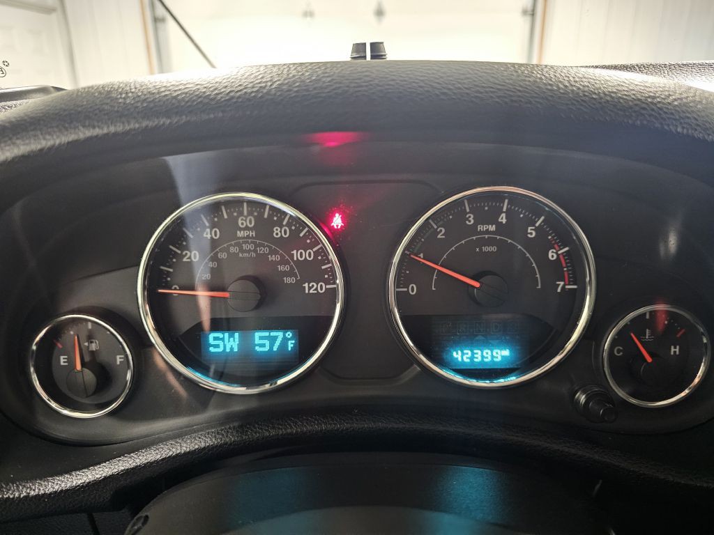 2016 Jeep Wrangler Image 18