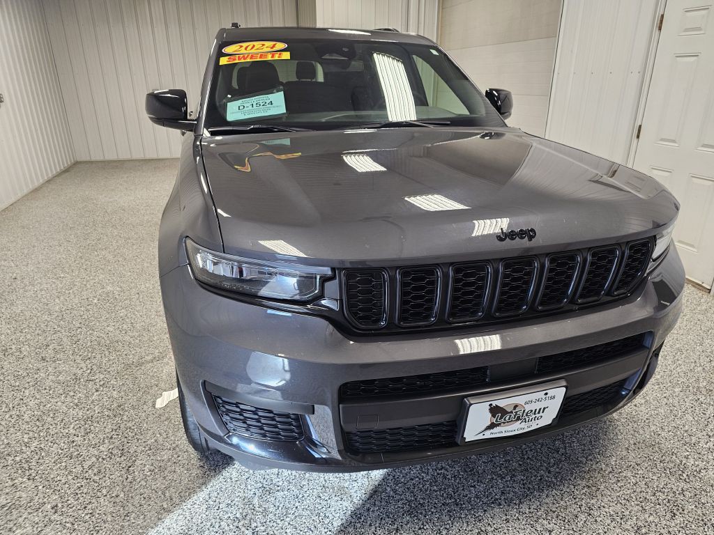 2024 Jeep Grand Cherokee Image 3
