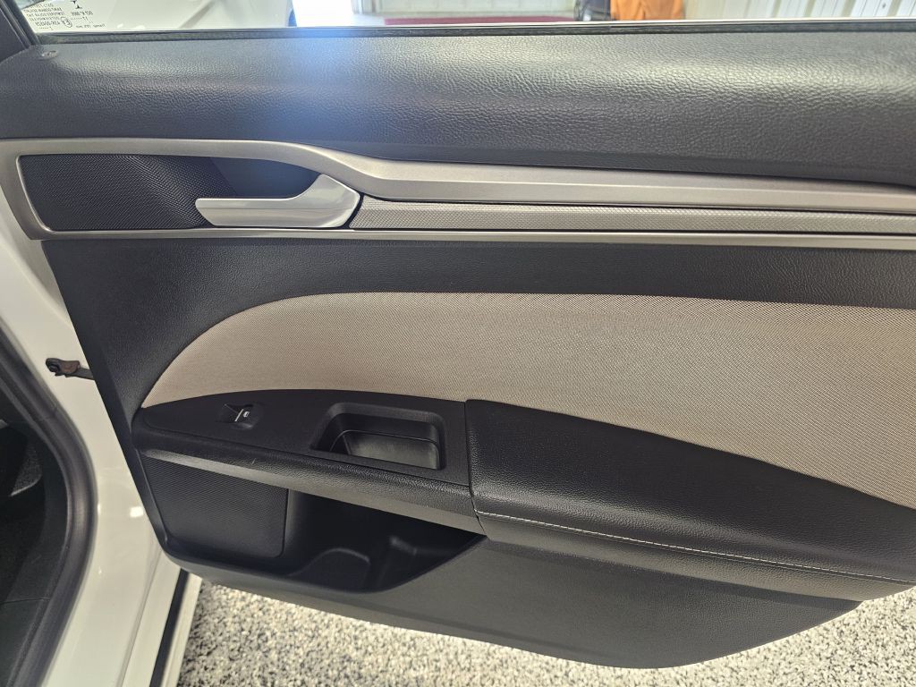 2018 Ford Fusion Image 13