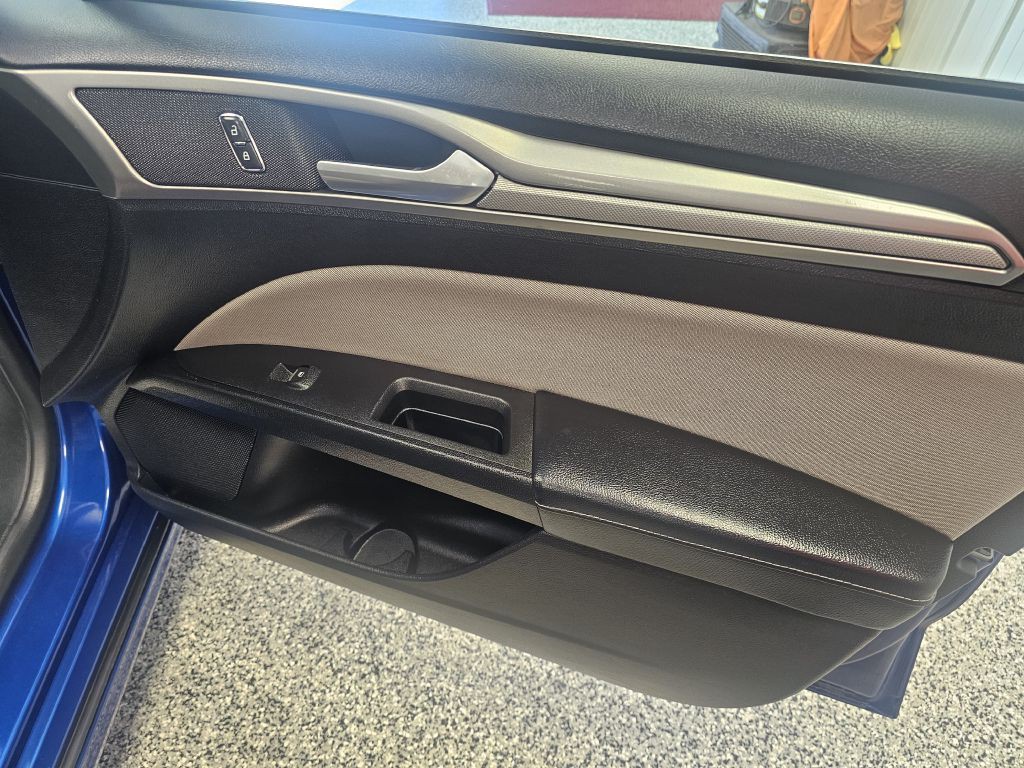 2018 Ford Fusion Image 15