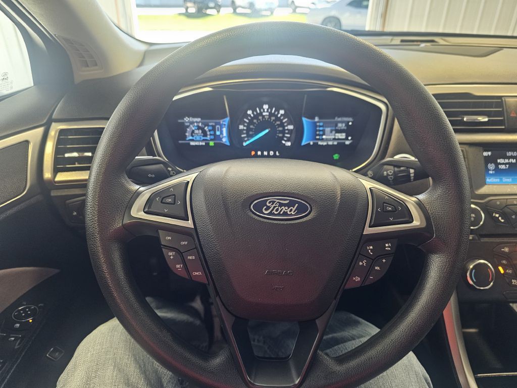 2018 Ford Fusion Image 17