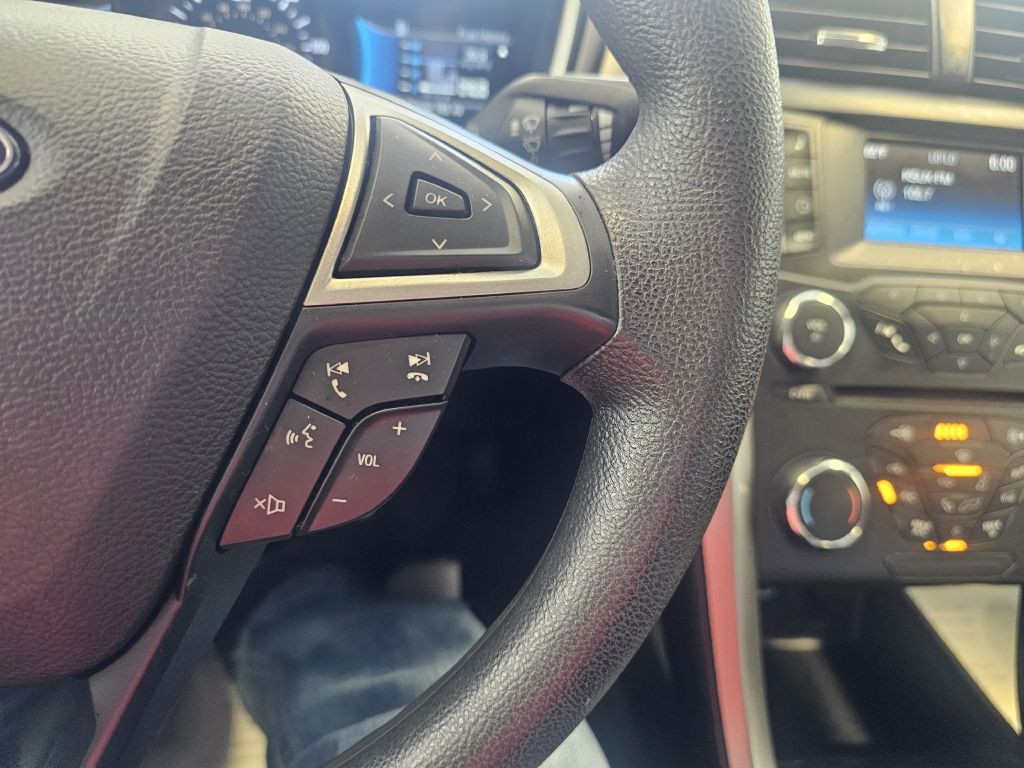 2018 Ford Fusion Image 19