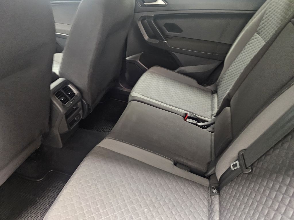 2018 Volkswagen Tiguan Image 12
