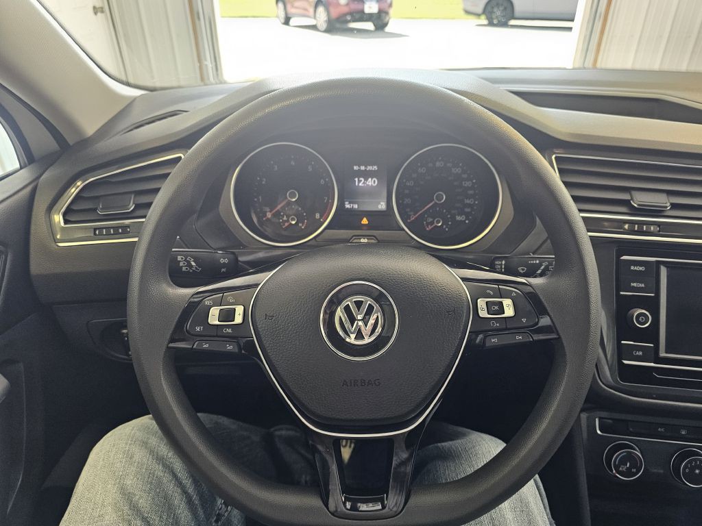 2018 Volkswagen Tiguan Image 18