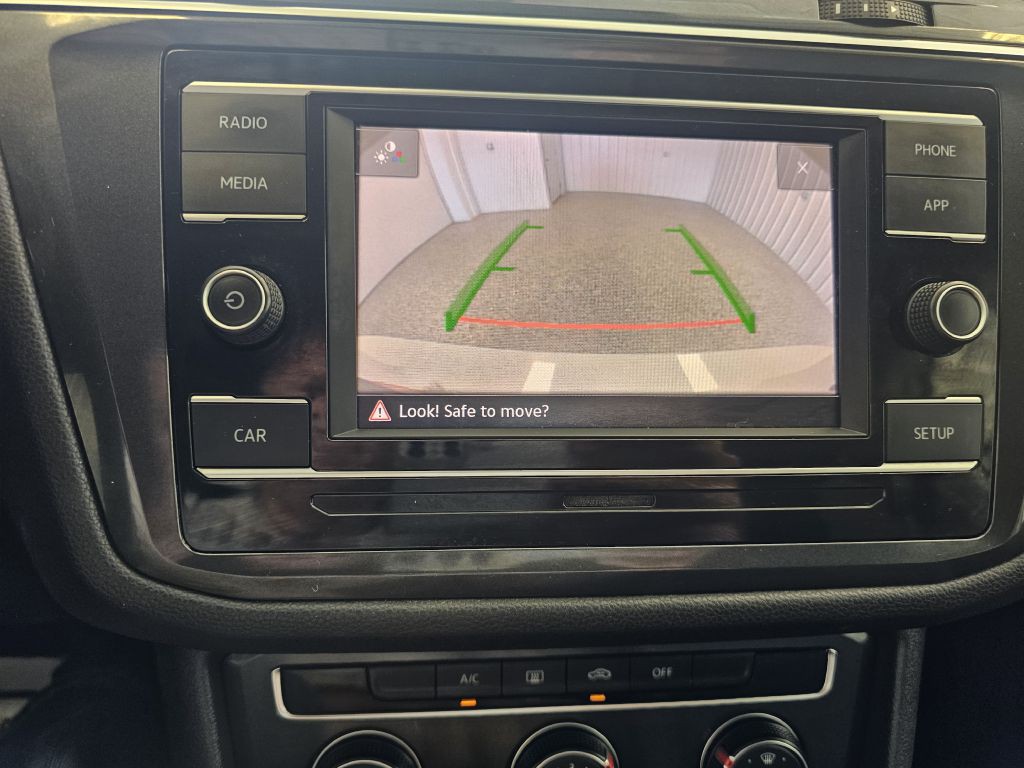 2018 Volkswagen Tiguan Image 22
